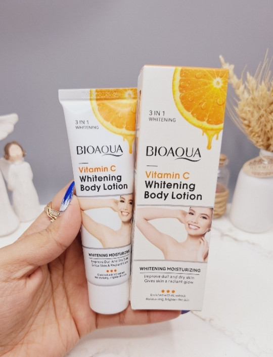 کرم روشن کننده و سفید کننده نقاط حساس ویتامین سی بیوآکوا